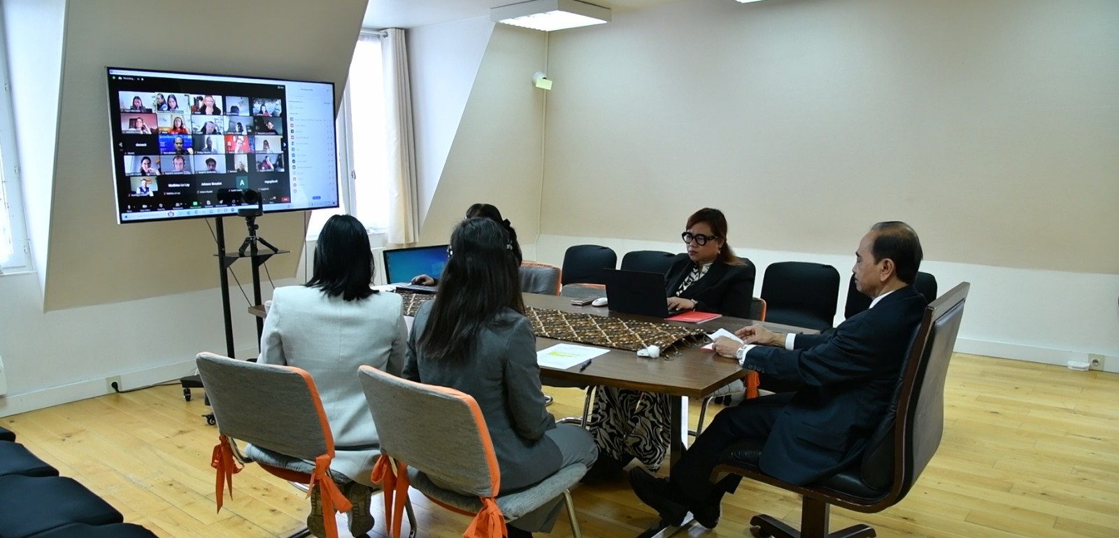 Read more about the article Antusiasme Tinggi, KBRI Paris Buka Lima Kelas BIP