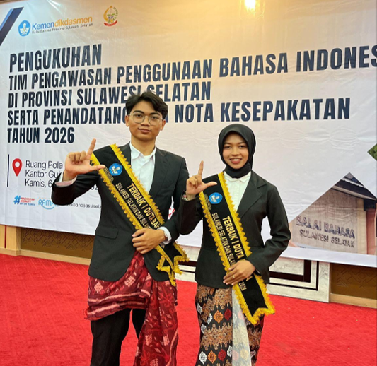 Read more about the article Jangan Sampai Kita Fasih Berbicara kepada Dunia, tetapi Asing pada Bahasa Ibu